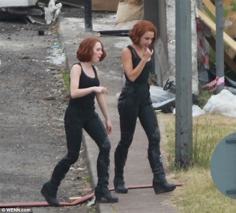 Pregnant Scarlett Johanssons Body Doubles Film On Avengers Age Of Ultron Set In London Daily