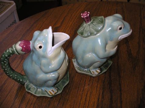 Frog On A Lily Pad Pottery Set Majolica Cream Pitcher And Sugar Bowl