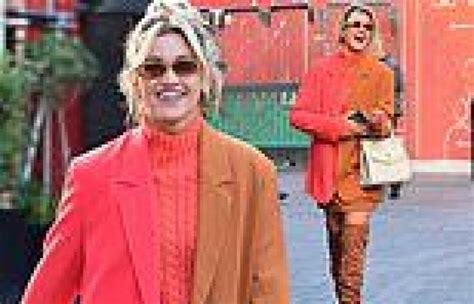 Ashley Roberts Showcases Her Autumn Style In Funky Strawberry Pink And