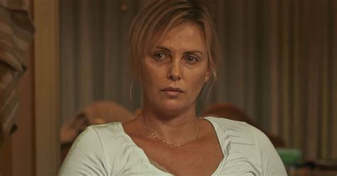 Charlize theron ретвитнул(а) vanity fair. Tully Trailer: Charlize Theron Gets a Nanny