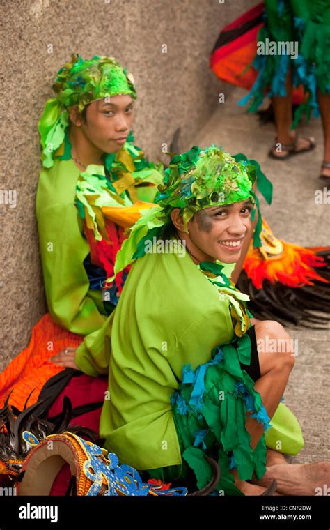 Traditional Costume Philippines Hi Res Stock Photography And Images Alamy
