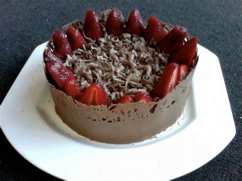 Chocolate mousse that tastes like something from a restaurant, with the ease of instant pudding! Chocolate lattice cake | Baking, Food, Mini cheesecake