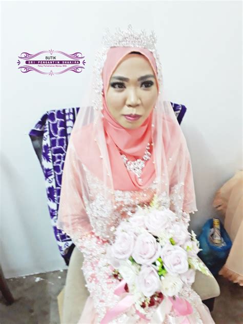 27 baju songket pengantin yang menarik inspirasi busana perkahwinan. Baju Pengantin Songket Peach Dan Hitam | Fatin & Naim ...