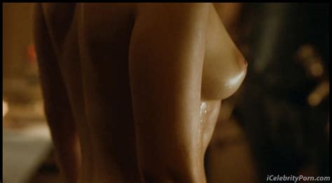 Emilia Clarke Desnuda Colección Fotos y Videos