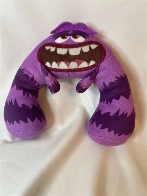 spin master disney pixar monsters university shake and scare art speaking plush 10 00 picclick