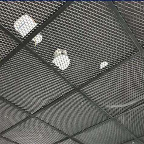 This kind of mesh is the most commonly used for interior decoration ceiling in recent years. China ISO9001, SGS, Expanded Metal Ceiling Aluminum Mesh ...