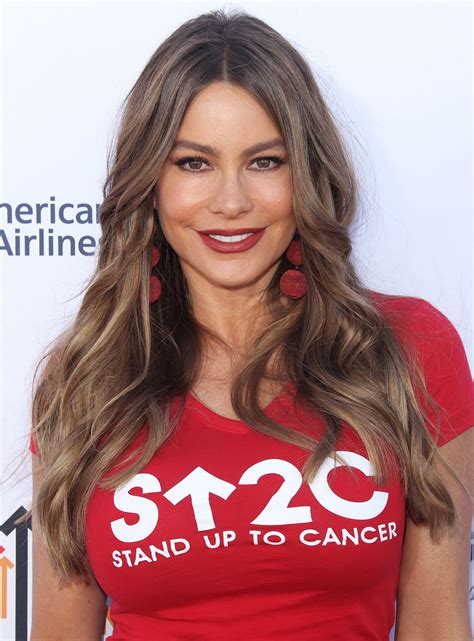 Browse through our beautiful collection of jewelry at poshmark. Sofia Vergara - Stand Up To Cancer Benefit 2018 in Santa Monica • CelebMafia