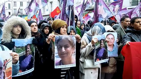 Homenaje A Los Tres Kurdos Asesinados En París Entre Acusaciones A Turquía