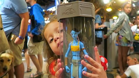 Avatar Maker At Disney Pandora World Of Avatar Toddler Becomes A Navi