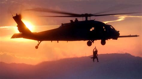 Mh 60g And Hh 60g Pave Hawk Truly Legendary Helicopters For A Reason