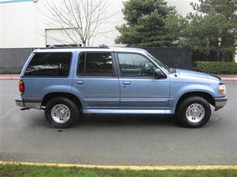 1997 Ford Explorer Xlt 4x4 4 Door 6 Passenger Clean Title