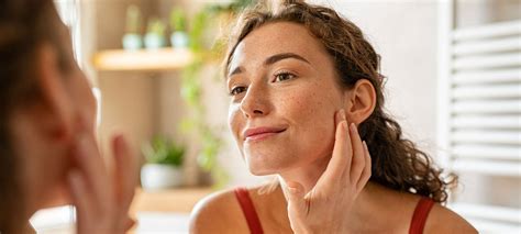7 Rosacea Skin Care Tips To Follow