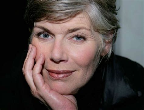 Out Actor Kelly Mcgillis Attacked Curve