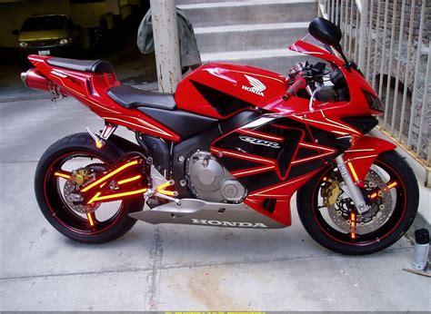 Get the latest specifications for honda cbr 600 rr 2003 motorcycle from mbike.com! 2003 Honda CBR 600 RR | Honda cbr, Sport bikes, Super bikes