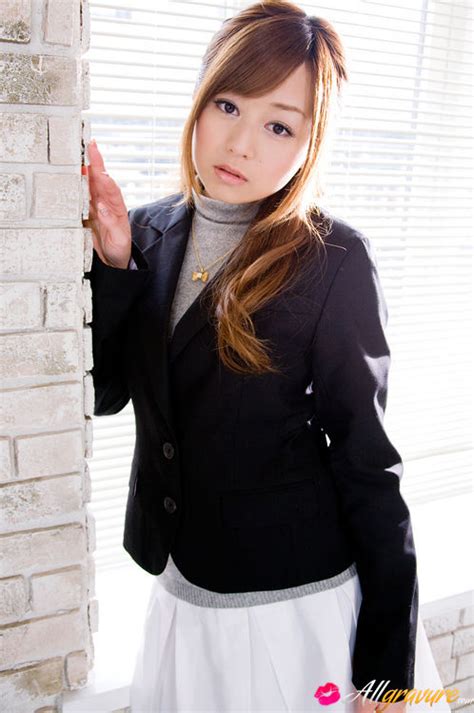 Beautiful Jun Natsukawa In A Cute Business Suit And Stockings