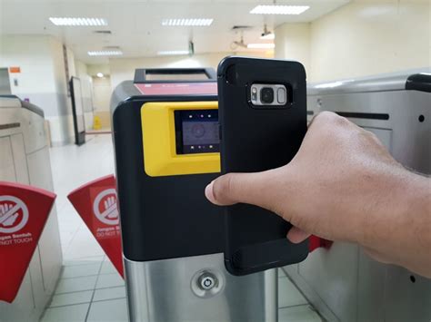 Touch 'n go ewallet is an electronic wallet application which allows you to pay in a range of stores and for many services by charging your bank accounts. Mencuba Touch 'n Go Digital Untuk Transit LRT Melalui ...