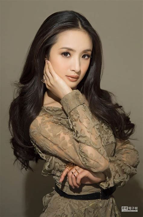 Sellshirt has a large selection. 林依晨自認慢熱難親近 - 娛樂 - 中時