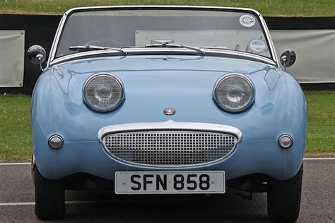 10 Classic British Cars Every Restorer Dreams About