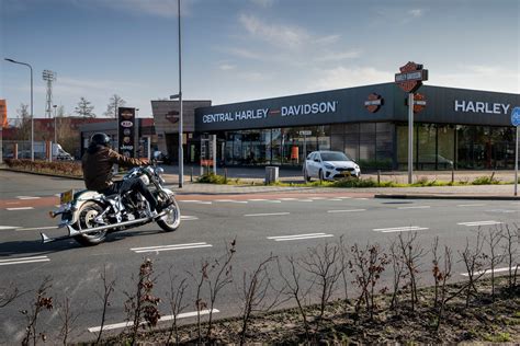 Rechter Tikt Den Bosch Op De Vingers Bij Geluidsoverlast Harley