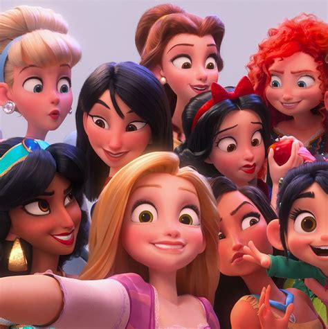 Así serían las princesas Disney hoy si fuesen millennials Fotos de princesas disney Arte de