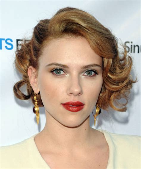 Scarlett Johansson Short Wavy Hairstyle Hairstyles