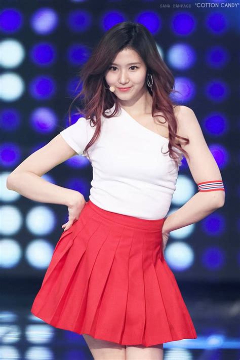 Netizens Praise The Ultimate Beauty Of This Idol Daily Korean Showbiz News