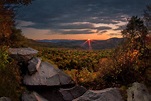 Beautiful fall foliage of the Catskill Mountains from Giant's Ledge [OC ...