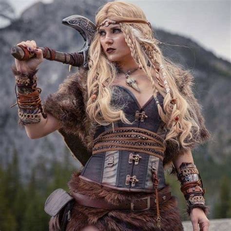 Viking Cosplay Of Itskarliwoods Awesome No 😀 Find Amazing