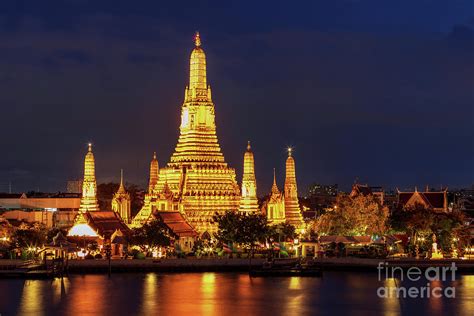 Wat Arun Rajwararam Temple Of Dawn At Night Bangkok Thailand