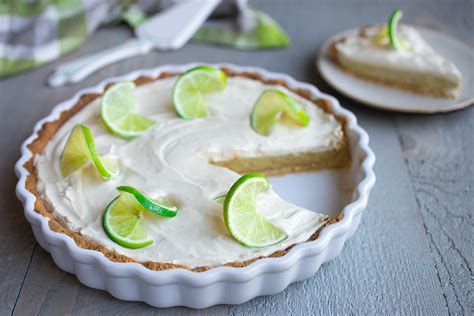 Trouble is, restaurant varieties always contain gluten in the crust and dairy in the my gluten free key lime pie boasts 3 fancy layers: Dairy Free Edwards Key Lime Pi : Dairy-Free Recipe for Key Lime Pie Will Blow You Away : 5 ...