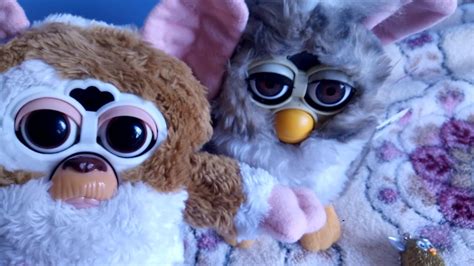 New Gizmo Rare Furby Original And Little Furby Keychain Youtube