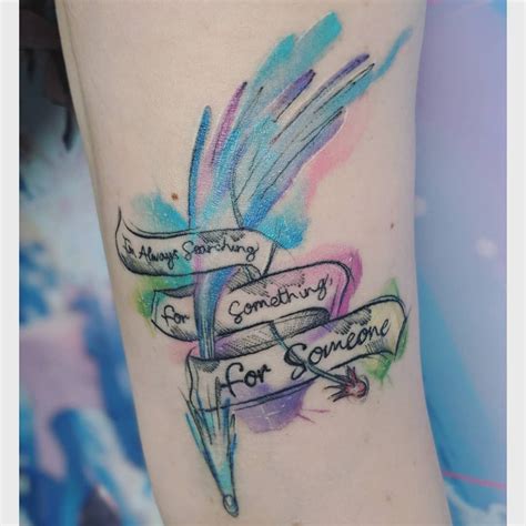 We've gathered together 100 of our favorite anime tattoos from 10 of the most popular animes in the gallery below. Your Name Tattoo (Kimi no na wa anime tattoo) | Boas ideias para tatuagem, Tatuagem, Tatuagens ...