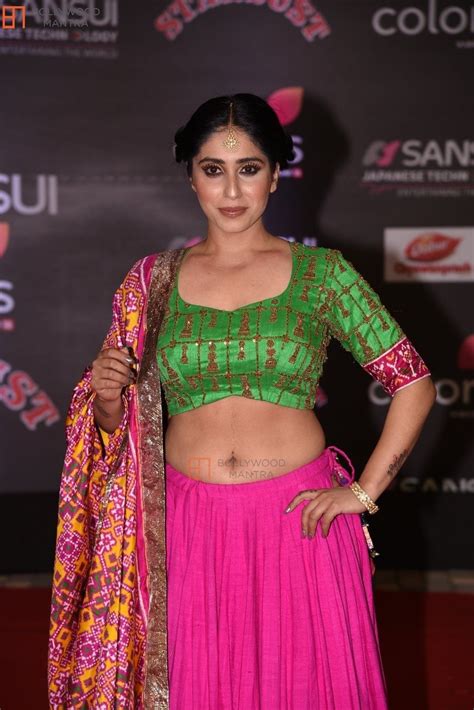 Neha Bhasin In Pink And Orange Half Saree Spicy Navel Beauty Beautiful Indian Actress In