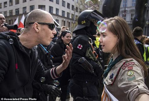 Czech Girl Scout Threatened Police Get Involved Daily Mail Online