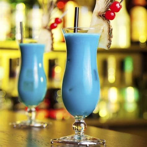15 Mind Blowing Delicious Drinks Made With Blue Curacao And Rum