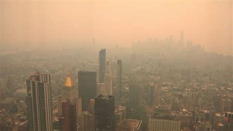 New York City Covered In Thick Smoke From Western Usa And Canada