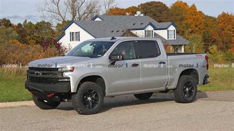 Chevy Silverado Zrx Spied Showing Off Rugged Details