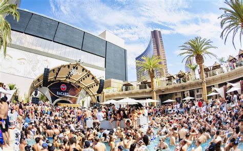 The Best Las Vegas Pool Parties Sin Citys Top 10 Dayclubs Las Vegas