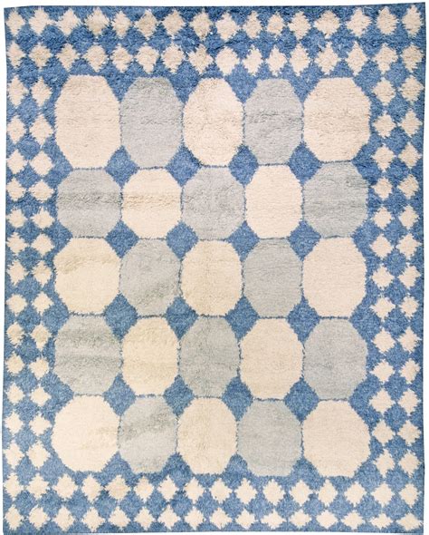 Contemporary Moroccan White And Blue Handwoven Wool Rug N10939 By Dlb