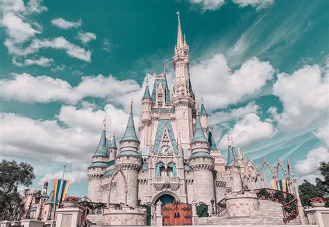 The 10 Best Theme Parks In The Usa Cuddlynest