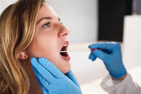 Mouth Swab Dna Test For Disease Stock Image Image Of Women Swab