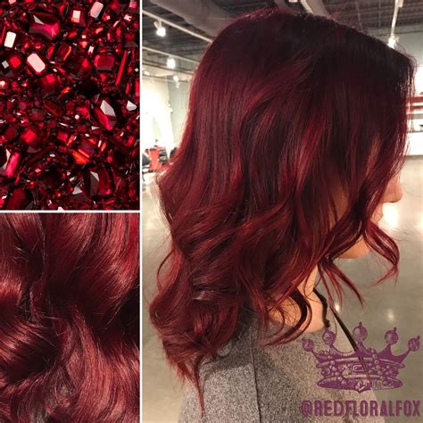 Couleur De Cheveux Rouge Rubis Par Taylor Lowe Au Salon De Coiffure