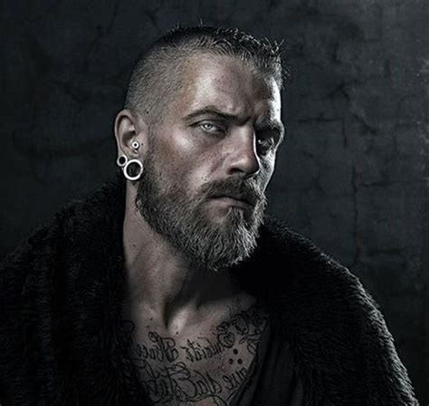 Whether or not this hairstyle combines viking with elf fashion is anybody's guess. 30 Kickass Viking Hairstyles For Rugged Men - Hairmanz