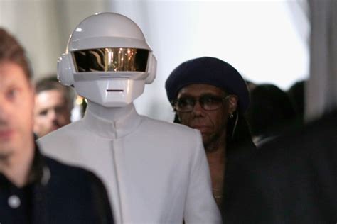 His birthday, what he did before fame, his family life, fun trivia facts, popularity rankings, and more. Daft Punk's Thomas Bangalter Appears At Cannes Without His Helmet - Stereogum