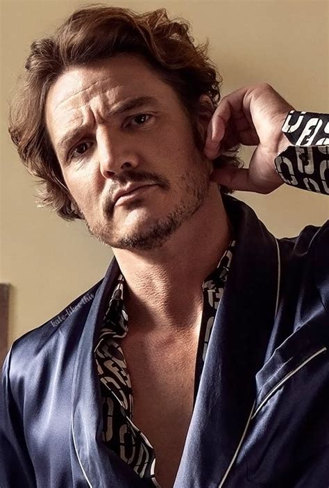 pedro pascal the last of us live action beautiful men beautiful people papi light of my