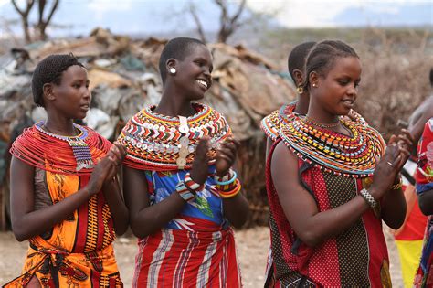 Traditionelle Samburu Frauen In Kenia Thinkwell