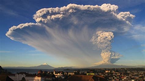 Chiles Calbuco Volcano Erupts In Stunning Display Abc News
