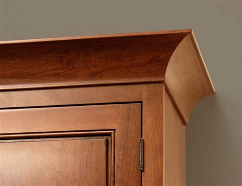 Find out how to install crown molding on you can customize the look of your kitchen without a full renovation. Cove Crown Molding | CliqStudios.com - Traditional ...