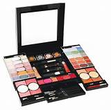 Pictures of Online Makeup Kits
