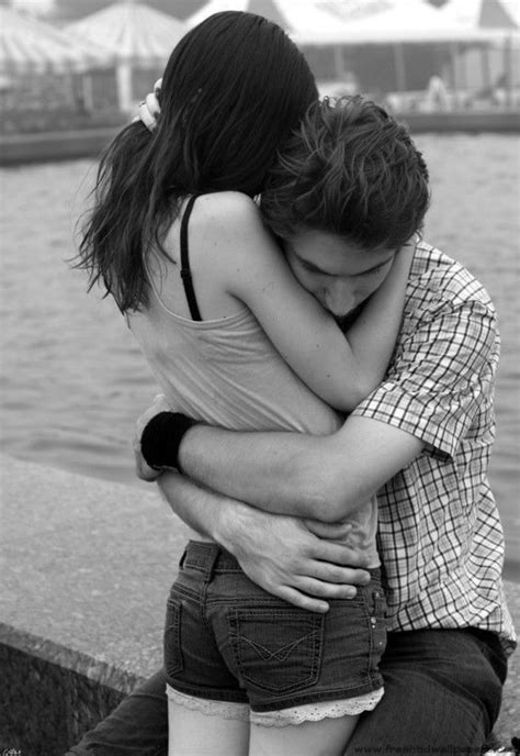 Cute Hug Images And Hug Messages For Your Gfbf Hug Images Couple Hugging And Couples